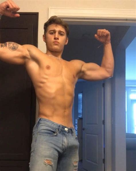 hung guys nude|Well Hung Nude Man Gay Porn Videos .